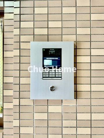 ディナ・スカーラお花茶屋の防犯設備|【オートロック】オートロックシステムでセキュリティ充実。当たり前ですが、安全で安心して暮らすのって大事ですよね。お探しのご条件でオートロック付きの物件を探す方も多いですがやはりセキュリティは大事です。