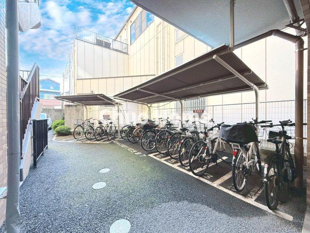 ディナ・スカーラお花茶屋の駐輪場|【自転車置き場】最新の空き状況や費用などの詳細は担当スタッフまでお問い合わせください。