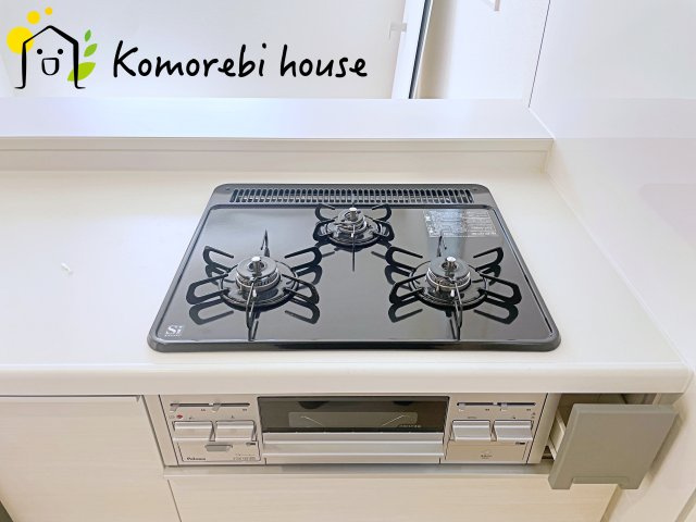 さいたま市北区別所町　2期　新築一戸建て　ブルーミングガーデン　01のキッチン|使いやすいキッチンです