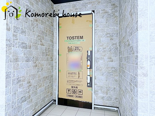 さいたま市北区別所町　2期　新築一戸建て　ブルーミングガーデン　01の玄関|ゆったりとした玄関です