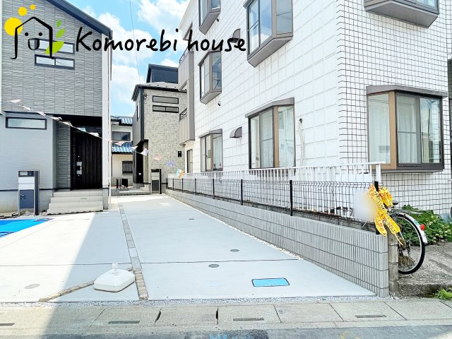 さいたま市北区別所町　2期　新築一戸建て　ブルーミングガーデン　01の駐車場|駐車場があります