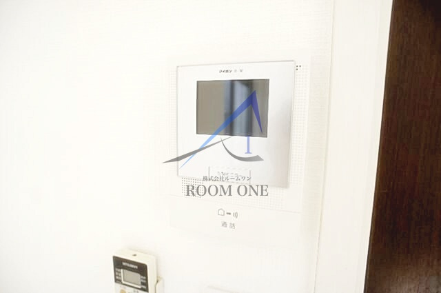 アムール・Ｗのセキュリティ|モニター付きインターホンです。