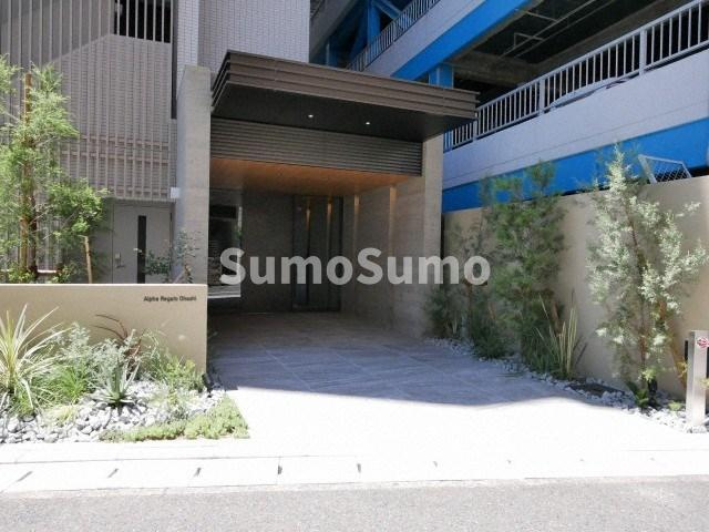 アルファレガロ大橋のエントランス