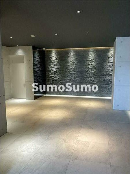 S-RESIDENCE大橋FLUSSのエントランス