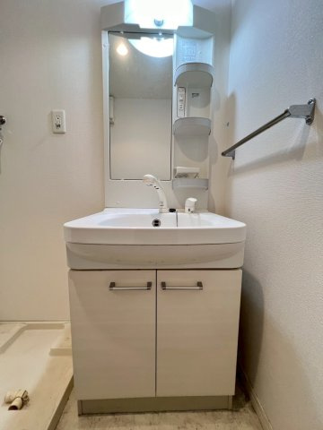 アルティメゾン博多の独立洗面台