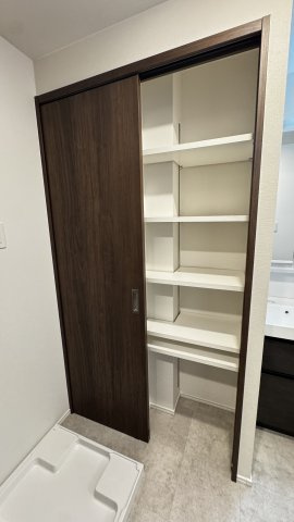 アプリークス平尾山荘通りの駐車場