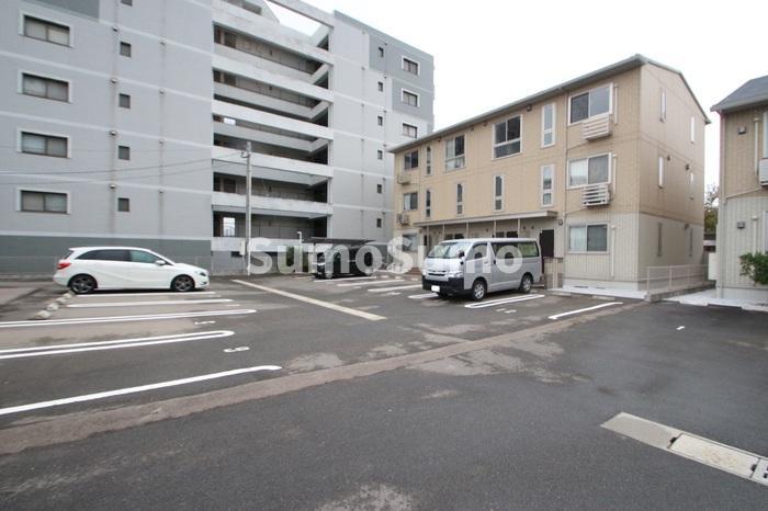Resone T　B棟の駐車場
