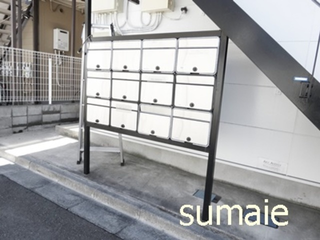 クレセール田端のエントランス