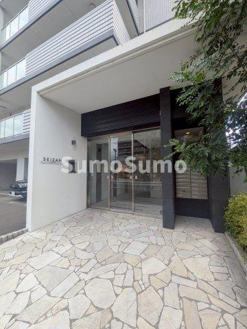 SEIZAN箱崎駅前のエントランス