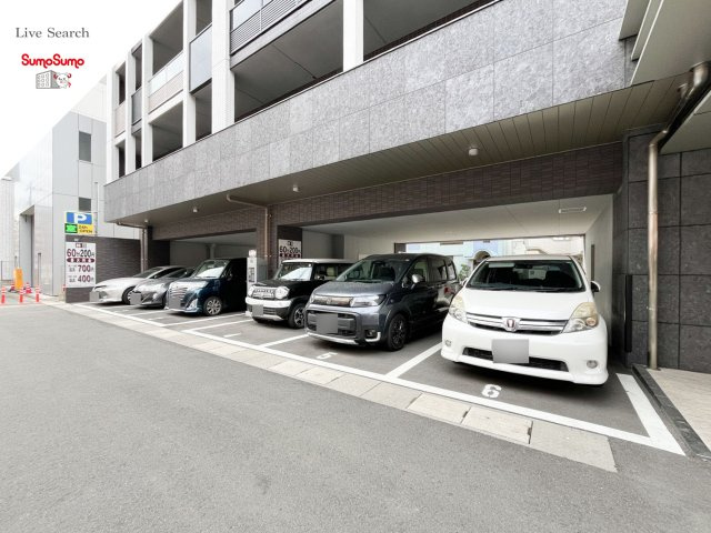 PRADO OHASHIの駐車場