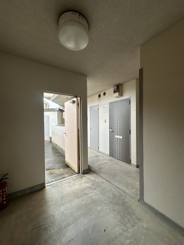 アネシス平尾のエントランス