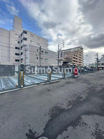 Quintet Minami Fukuokaの駐車場
