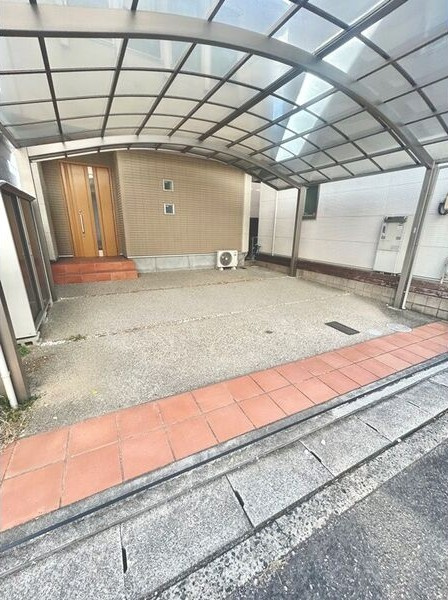 小幡南１丁目戸建の駐車場