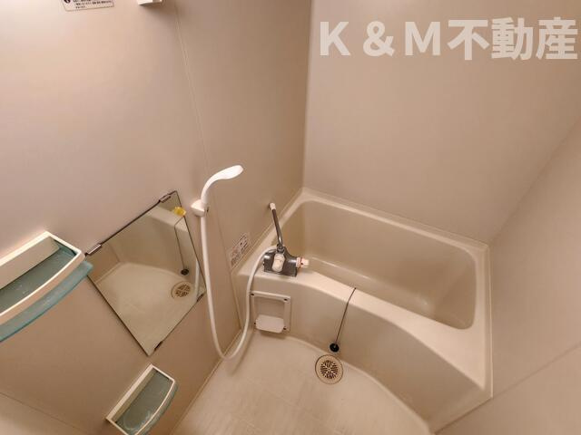 クレストガーデン柏壱番館の浴室|ゆったり過ごせるお風呂です