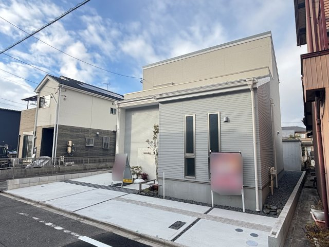 港区津金｜名古屋市の戸建ならホームアップの駐車場|2台駐車できます