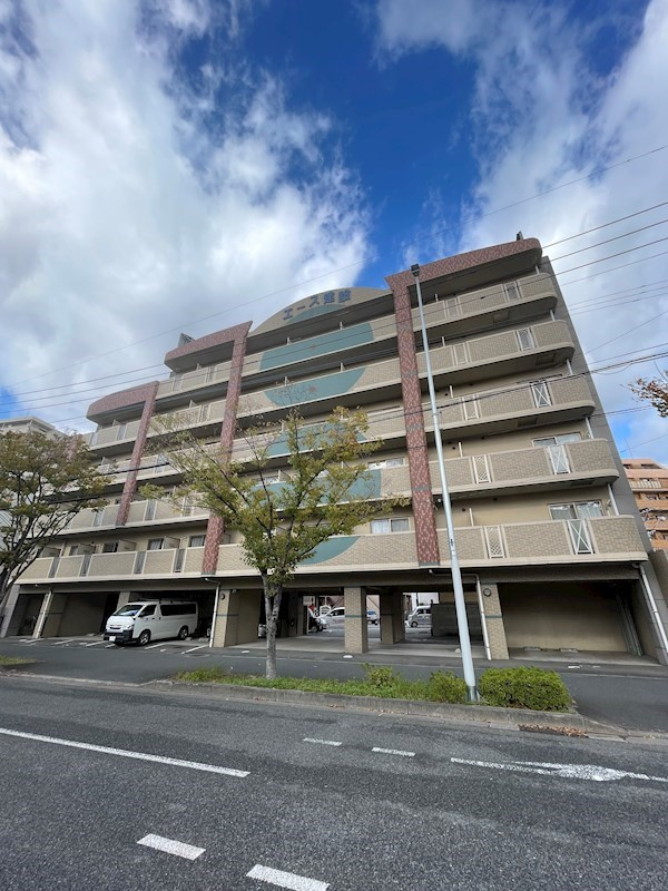 エース参番館の外観