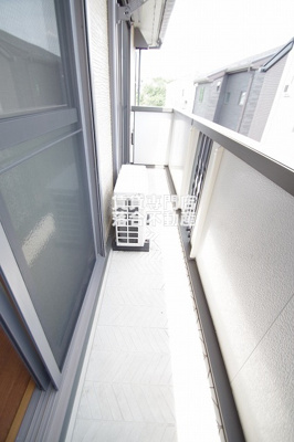 【バルコニー】 | カーサベルデA | 南東向きの明るいバルコニー◎