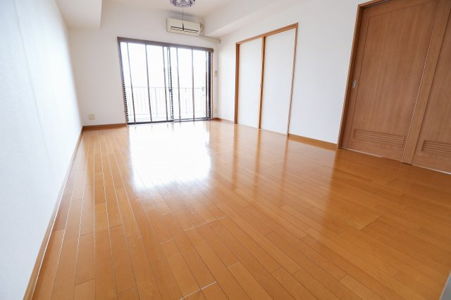 グリーンミユキ小山の居間・リビング