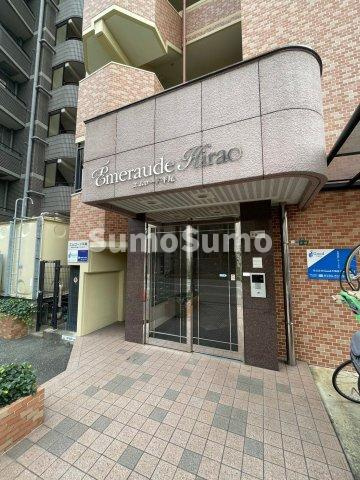 エムロード平尾のエントランス