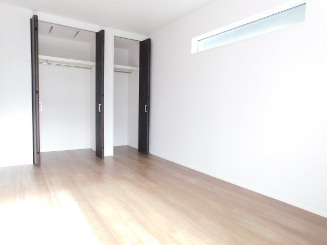 名古屋市港区当知４丁目の新築一戸建の洋室|◇洋室◇　　南面の明るい洋室５．１帖　全居室収納完備♪