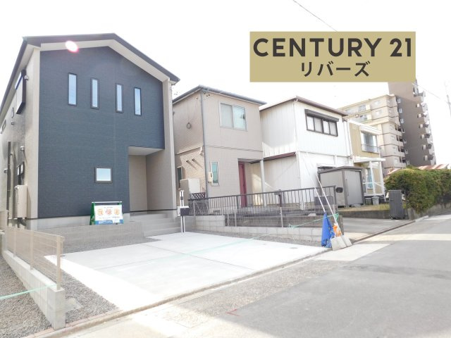 名古屋市港区当知４丁目の新築一戸建の前面道路含む現地写真|◇１号棟◇　　いつでもご案内出来ます♪（お問合せ当日、平日、水曜、夜間でもＯＫ）　敷地４０．３坪！　駐車並列２台ＯＫ！　収納付きＬＤＫ１８．１帖！　南に庭付き♪　スーパーや小・中学校など周辺環境充実♪