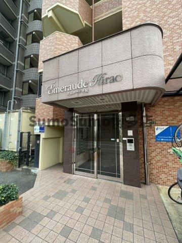 エムロード平尾のエントランス
