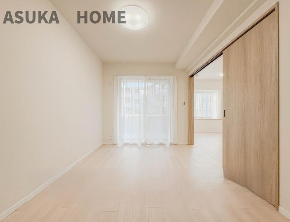 ライム長津田2番館の洋室|穏やかな寛ぎを届ける上質仕様のゆとりあるお部屋です。