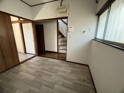 【洋室】 | 下安松貸家 | 広々とした洋室です