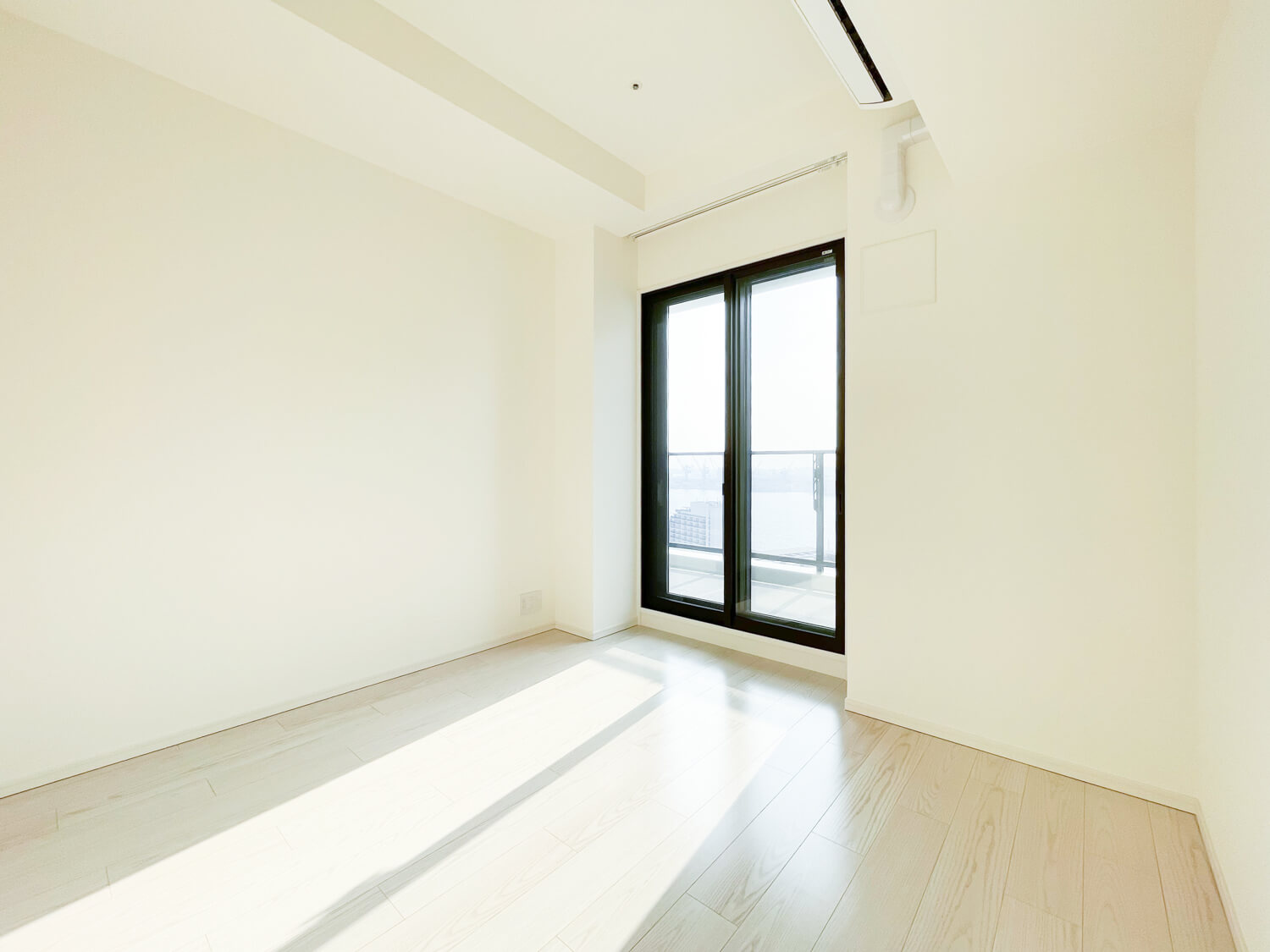 ベイシティタワーズ神戸EASTの洋室