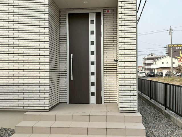 中古戸建　羽島市舟橋町宮北3丁目　令和2年築の玄関