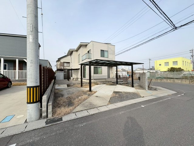 中古戸建　羽島市舟橋町宮北3丁目　令和2年築の駐車場