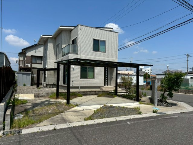 中古戸建　羽島市舟橋町宮北3丁目　令和2年築の駐車場