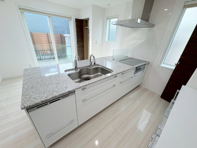 中古戸建　羽島市舟橋町宮北3丁目　令和2年築のキッチン