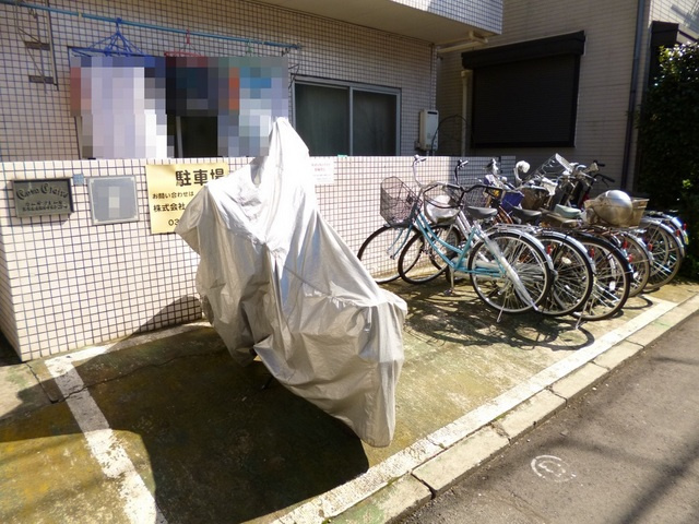 カーサクレールのその他共用部分|バイクも置ける駐輪場！