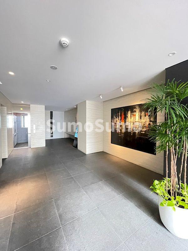 エンクレスト舞鶴Ⅱのエントランス