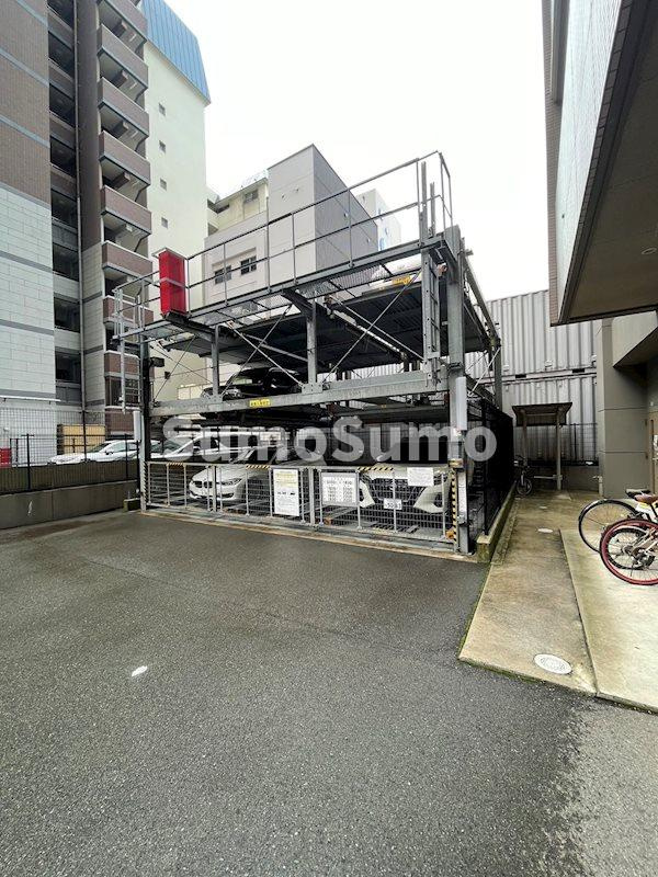 エンクレスト舞鶴Ⅱの駐車場