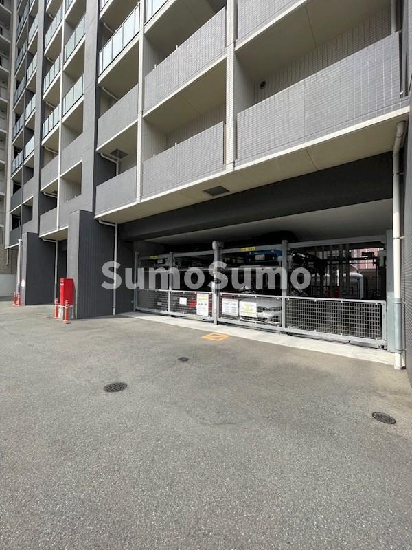 エンクレスト博多駅南SHAREの駐車場