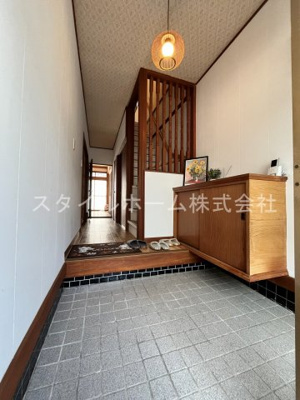 【玄関】 | 多米東町貸家