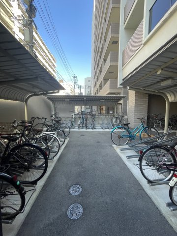エンクレスト博多駅南BASEの駐車場