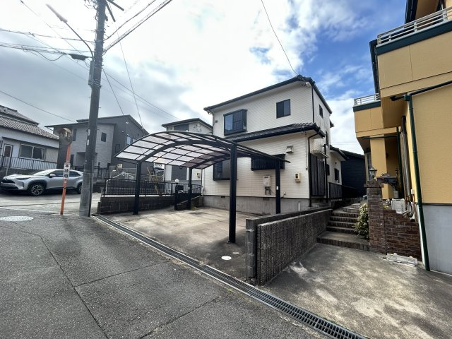 知多市にしの台2丁目の前面道路含む現地写真|R8.1.30撮影　並列駐車2台可能☆