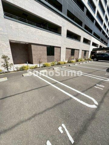 エンクレスト博多EAST PARKの駐車場