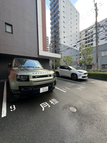 エンクレスト博多 THE TIMEの駐車場