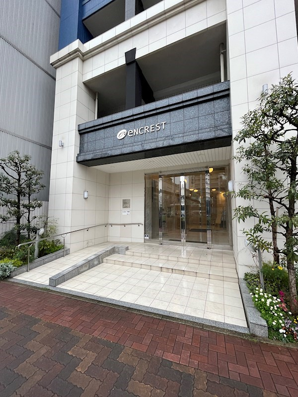 エンクレスト中呉服のエントランス