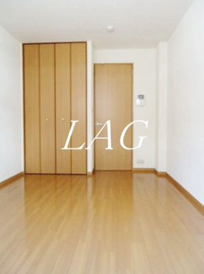 【居間・リビング】 | ベルレージュ | 洋室のお部屋です。