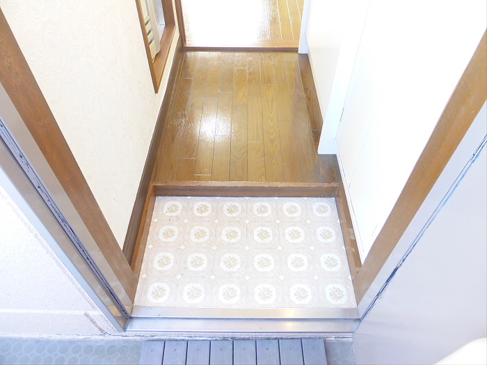 サンハウスタカノの玄関