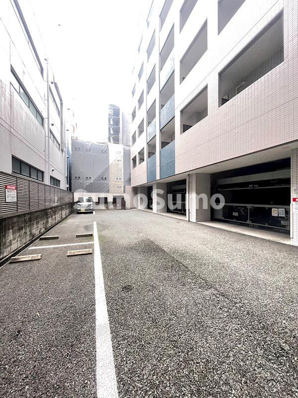 エンクレスト博多駅南Ⅲの駐車場