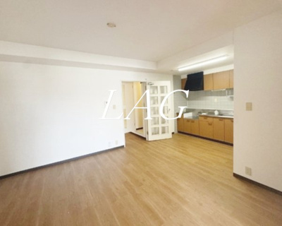 【居間・リビング】 | パークエイト戸田 | 洋室のお部屋です。