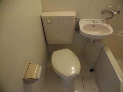 【トイレ】 | ベルメゾンエトワール | 清潔感のあるきれいなトイレです