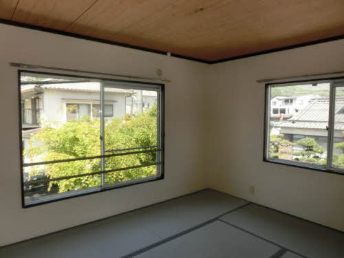 フレグランス阿賀南A棟の和室