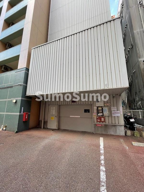 グランパーク天神の駐車場